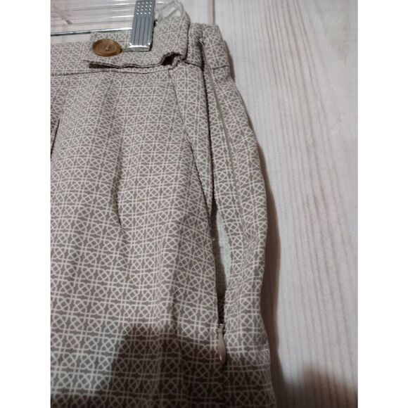 Banana Republic Shorts Ladies 10 Tan White Flowy - Picture 3 of 7